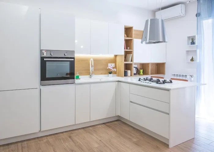 Cozy Flat With Terrace At Trastevere Train Station Rzym