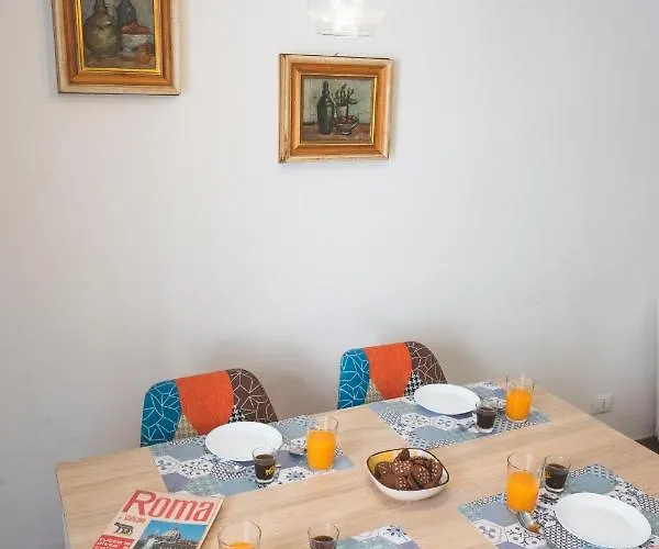 Cozy Flat With Terrace At Trastevere Train Station Rzym