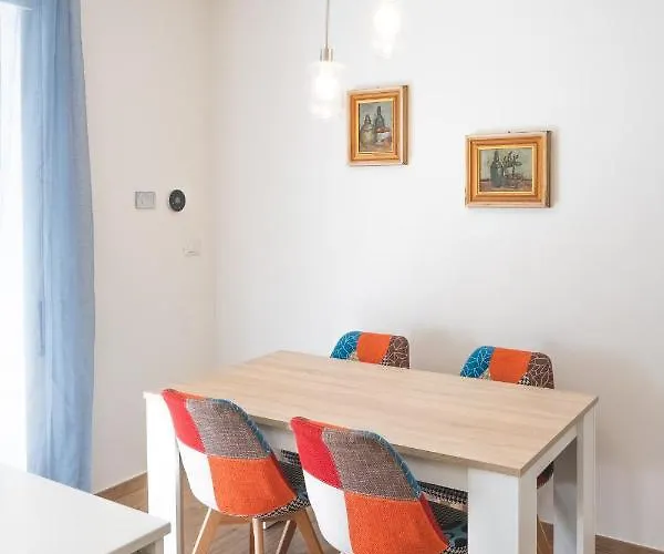 Cozy Flat With Terrace At Trastevere Train Station