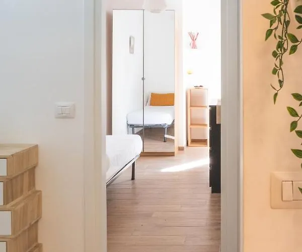 Apartament Cozy Flat With Terrace At Trastevere Train Station *