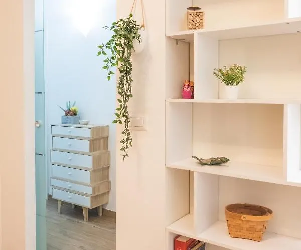 Cozy Flat With Terrace At Trastevere Train Station Apartament