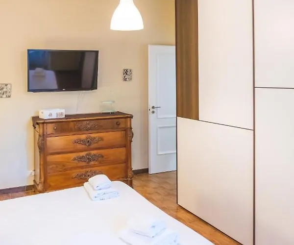 Cozy Flat With Terrace At Trastevere Train Station Apartament *