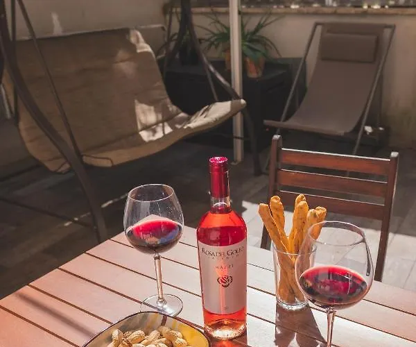 Cozy Flat With Terrace At Trastevere Train Station Apartament *