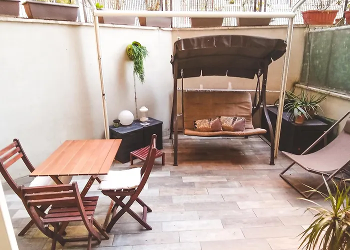 Cozy Flat With Terrace At Trastevere Train Station Apartament